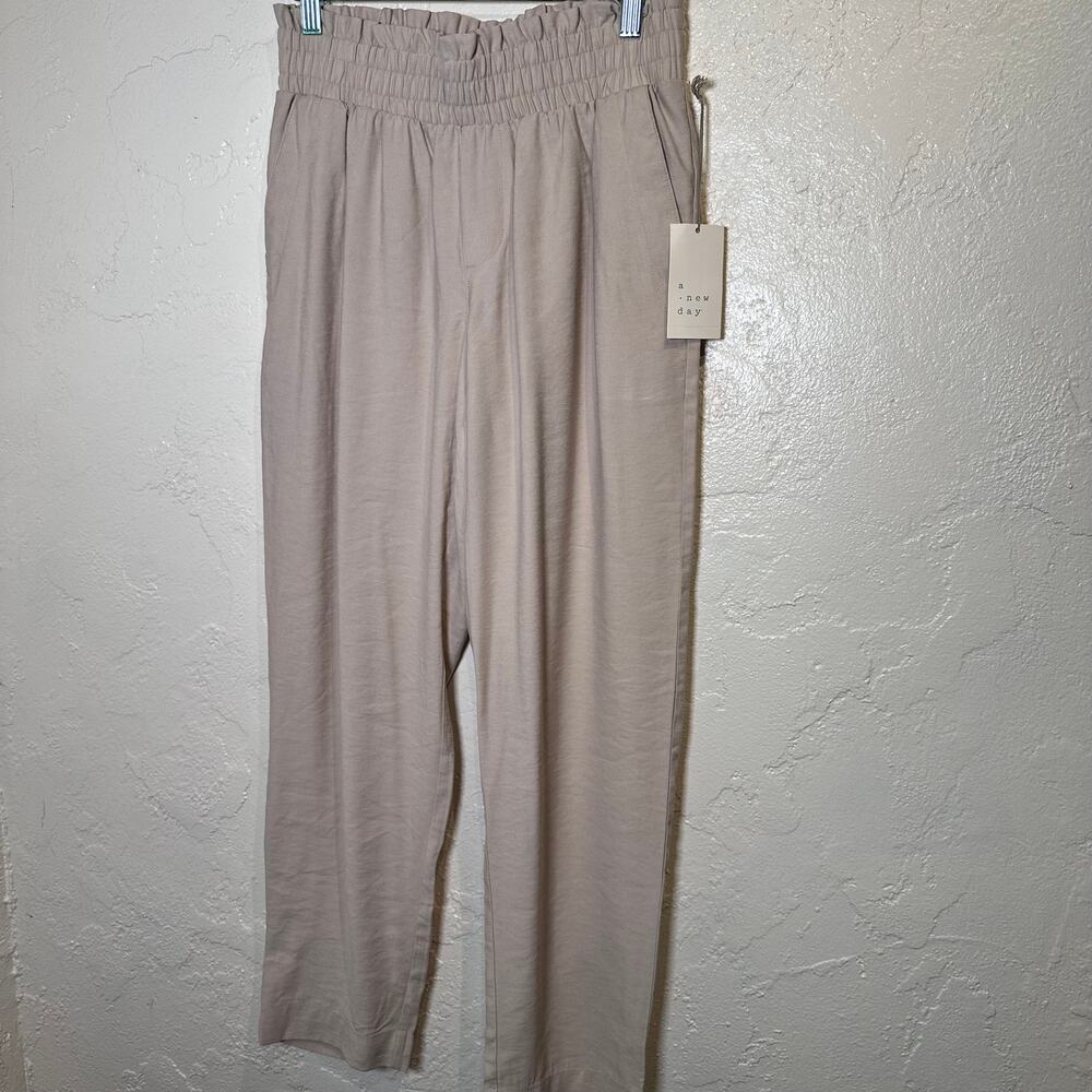 NWT $25 A New Day Small Khaki Pull On Pant Dress Tan
